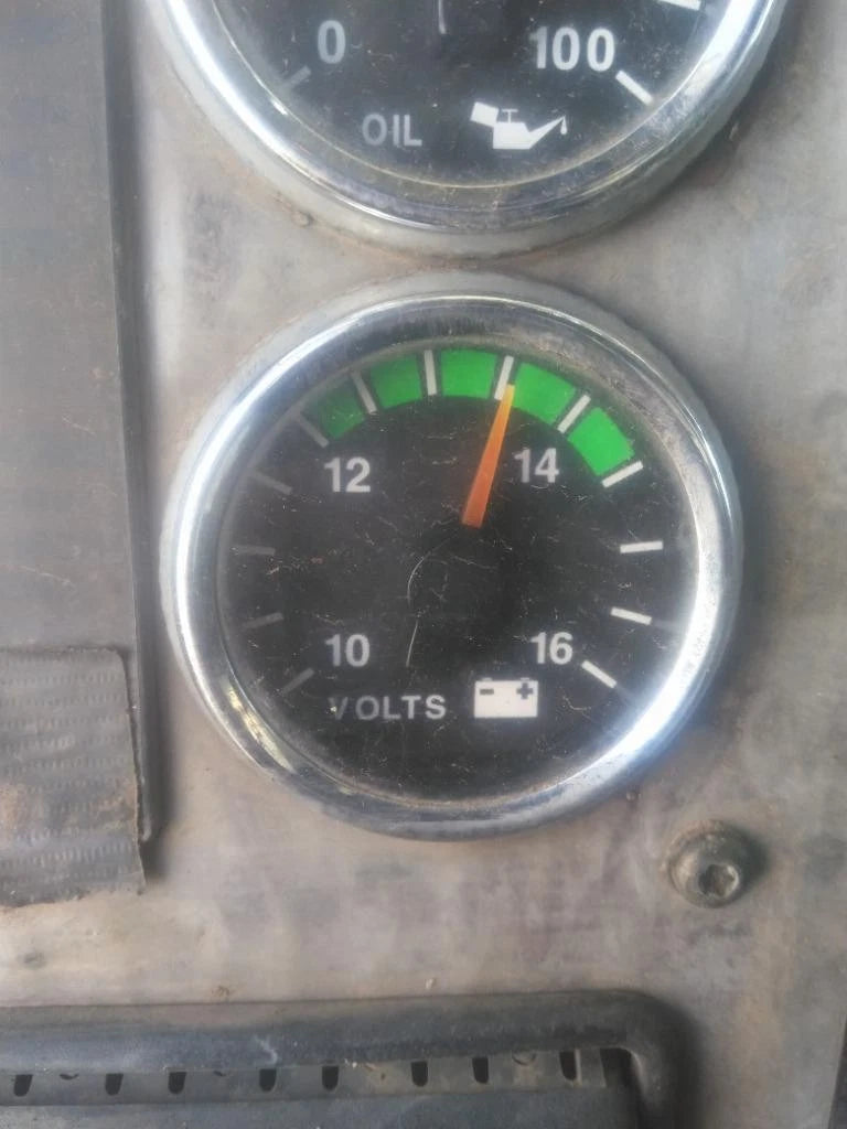 AMP Gauge for International 9400I (2005)