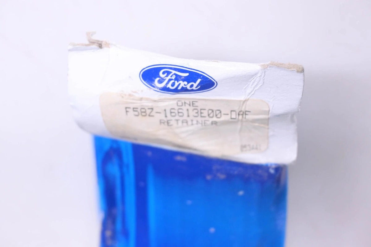 Retainer Hook for Ford (F58Z-16613E00-DAF, F58Z-16613E00-A)