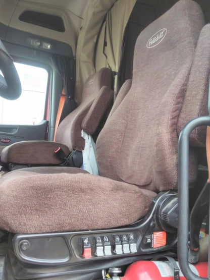 Front Seat for Peterbilt 579 (2016)