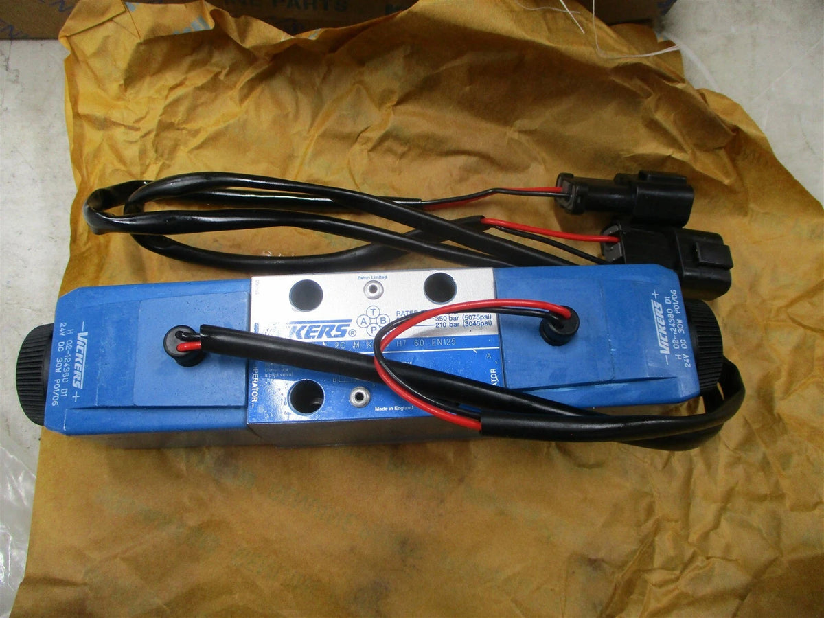 Directional Spool Valve for Komatsu PC3000, PC4000, PC5500 (89653140)