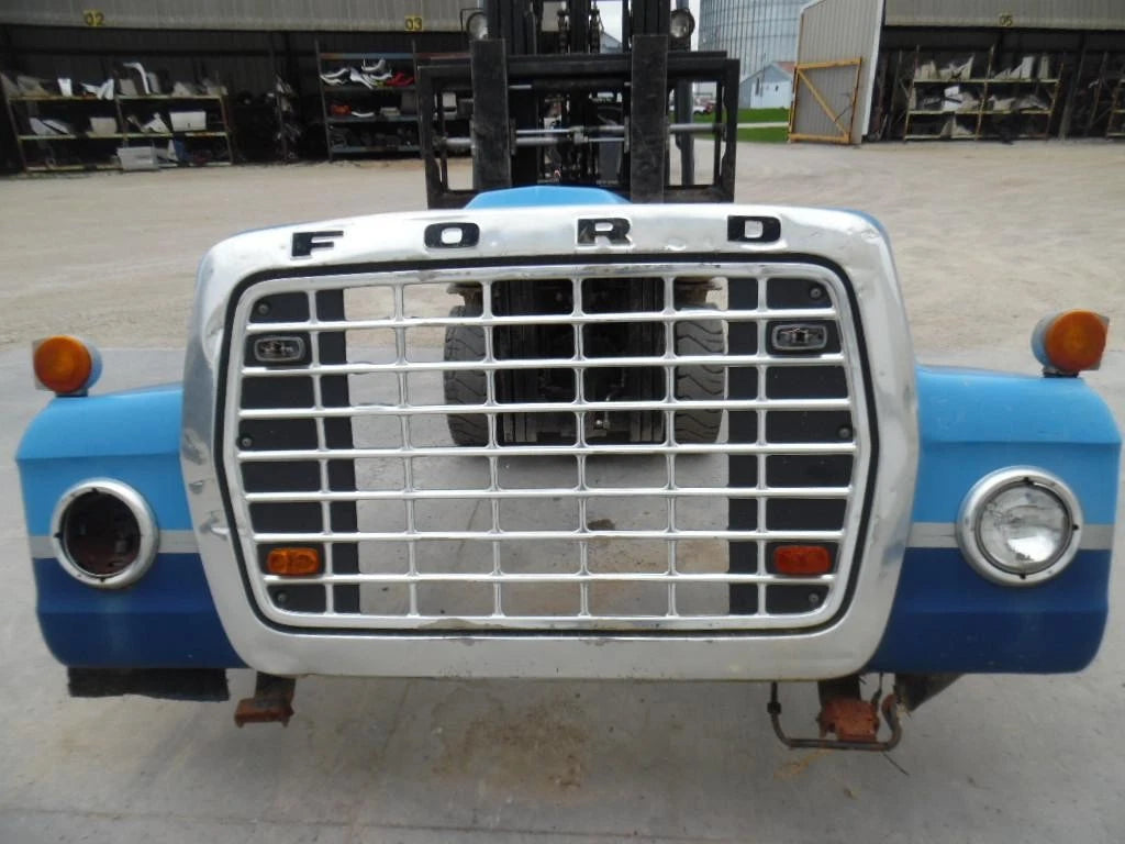 Hood for Ford L800 (1970–1987)