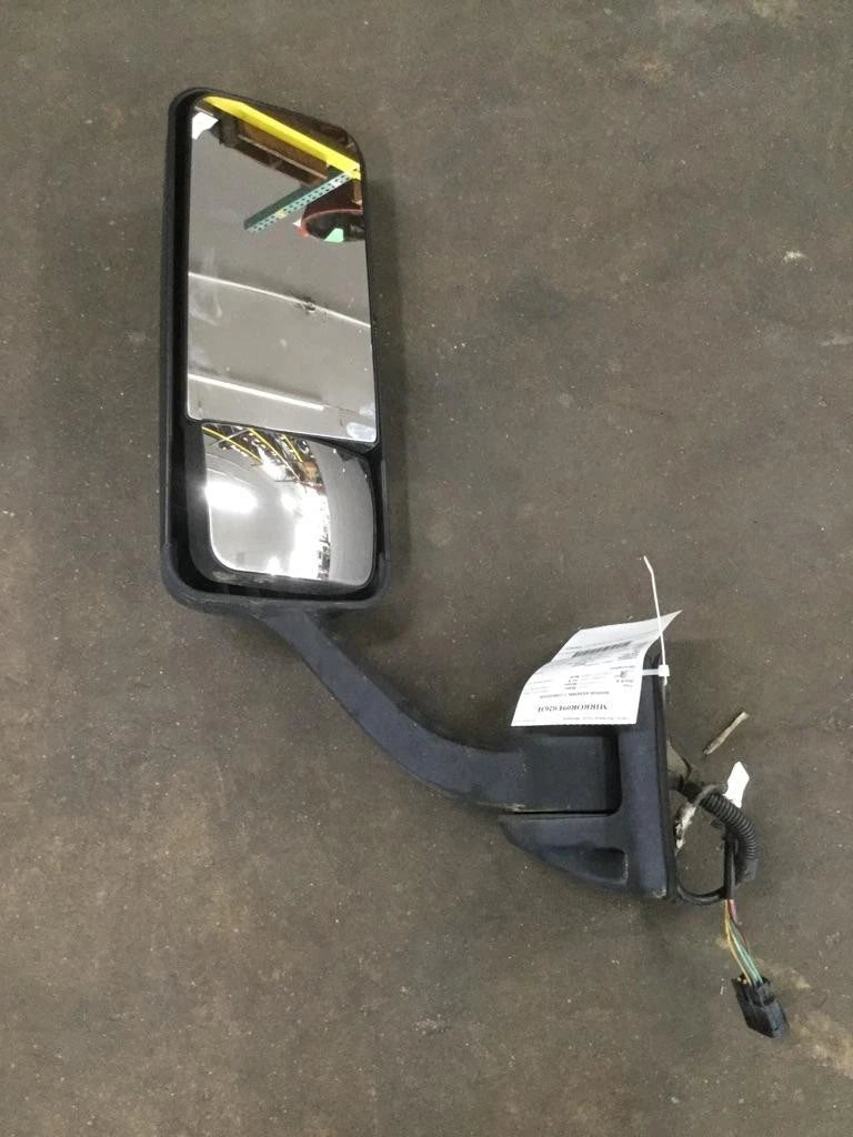 Left Door Mirror for Freightliner Cascadia 125 (2009)
