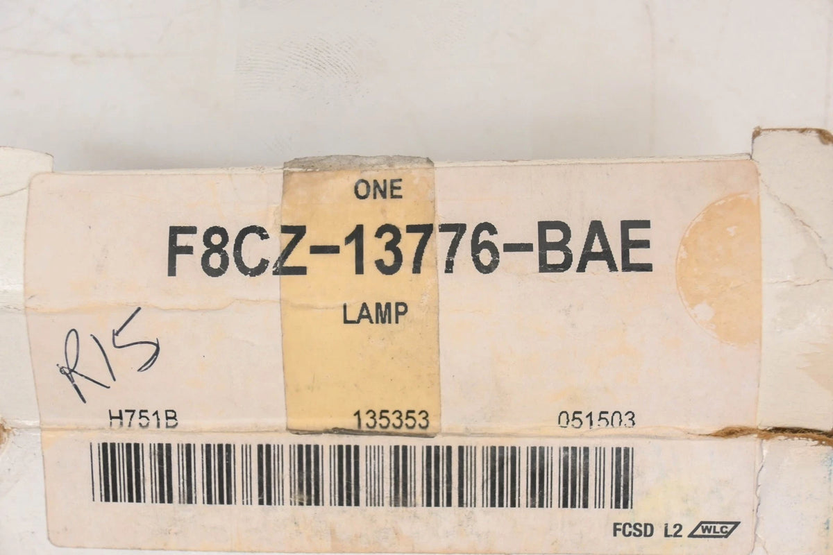 Interior Dome Lamp Assembly for Ford (F8CZ-13776-BAE)