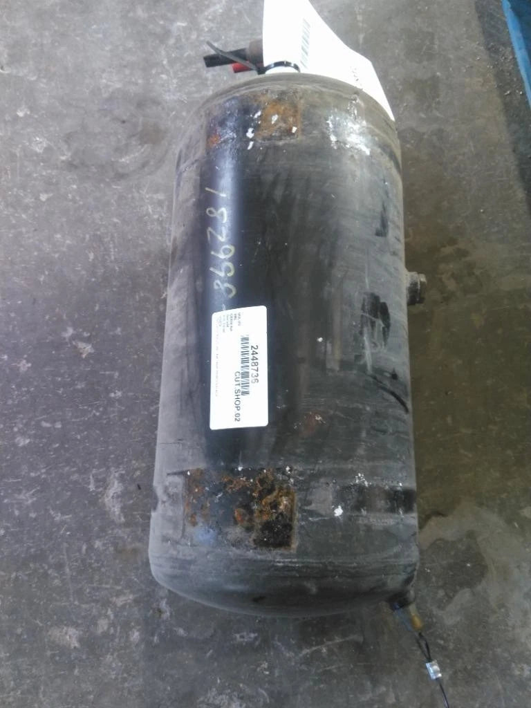 Air Tank for Volvo VNL (2012) - Replaces NA MN