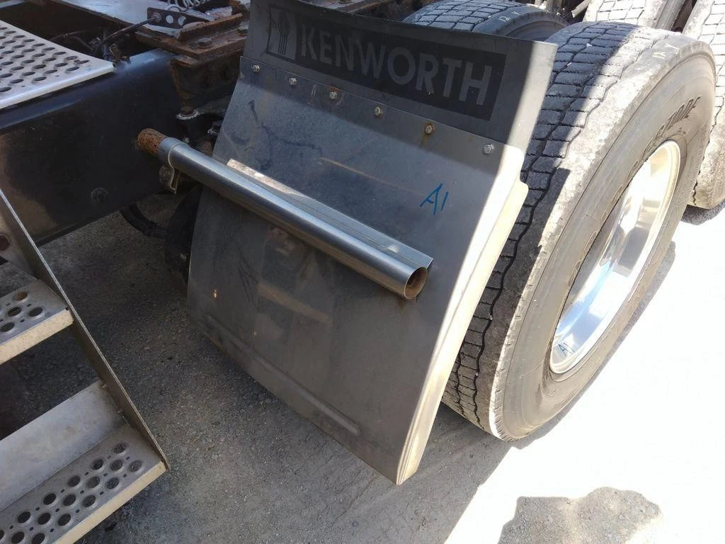 Rear Quarter/Half Fender for Kenworth T680 (2020) - Left