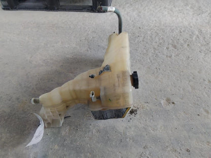 Radiator Overflow Tank for Kenworth T680 (2022)
