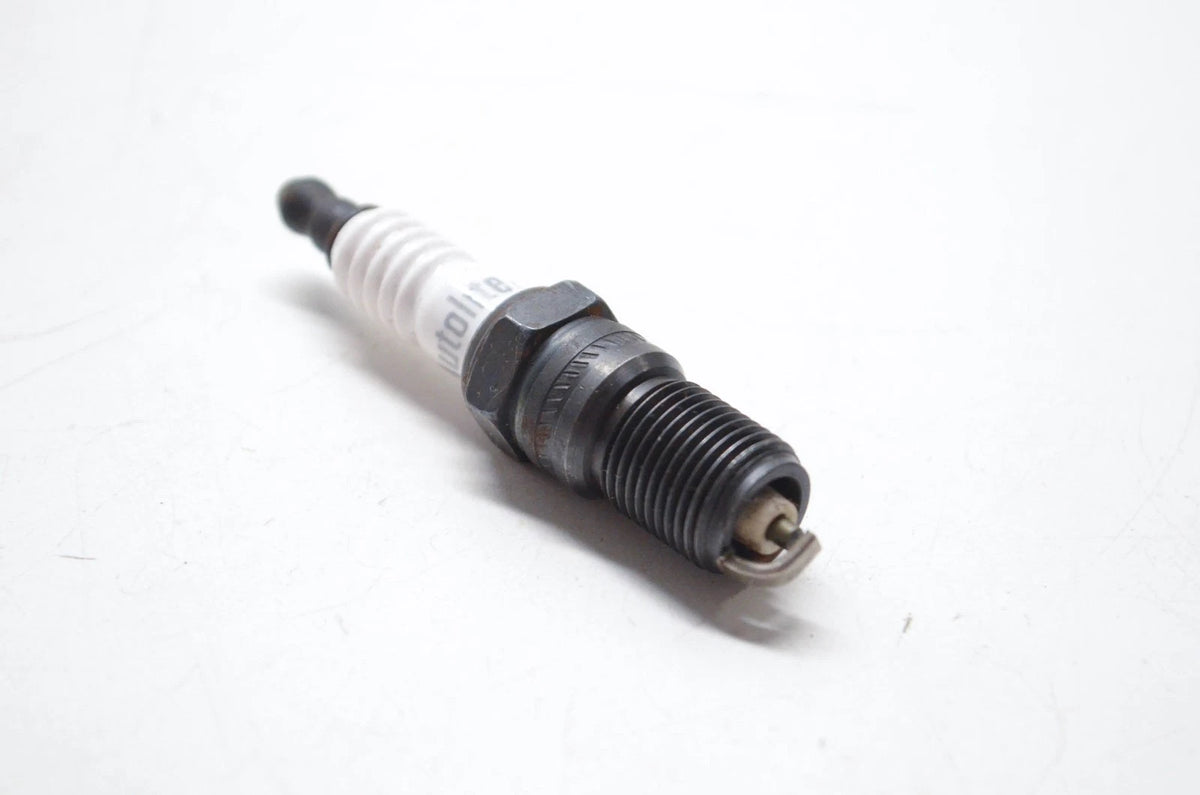 Autolite 106 Spark Plug for Various Makes Models (NOS)