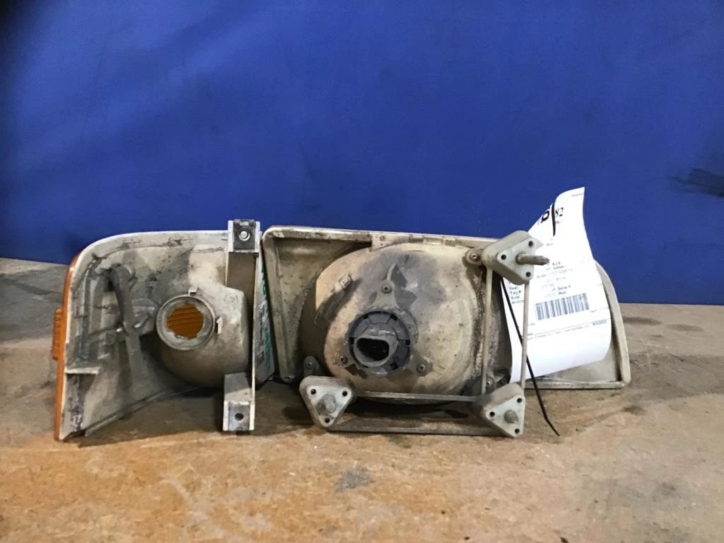 Headlight for Volvo VNM (2001) - Left GA