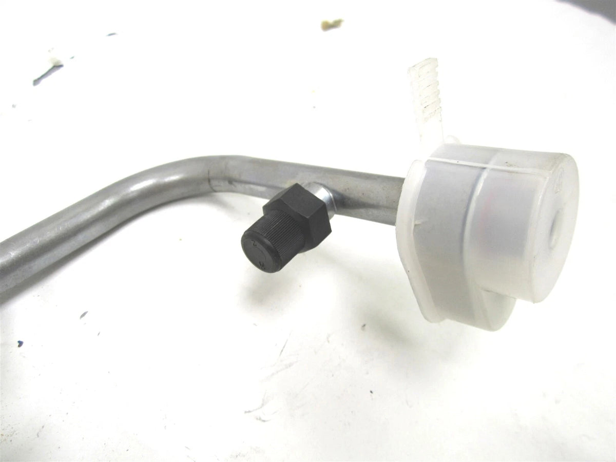 Compressor to Condenser Flex Hose for International (3605977C91, 3605977C92)