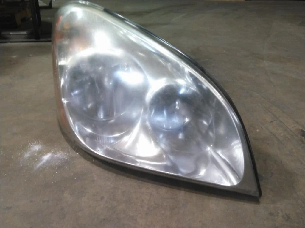 Headlight Right for Freightliner Cascadia (2007–2019) MD