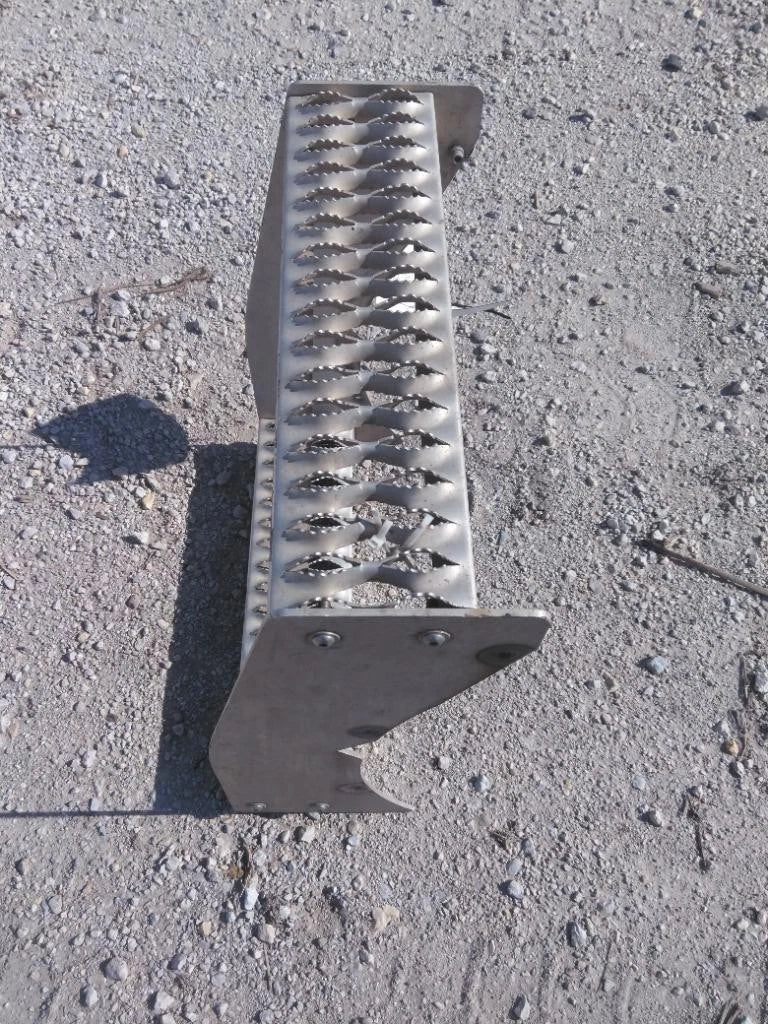 Frame Step for Peterbilt 579 (2020)