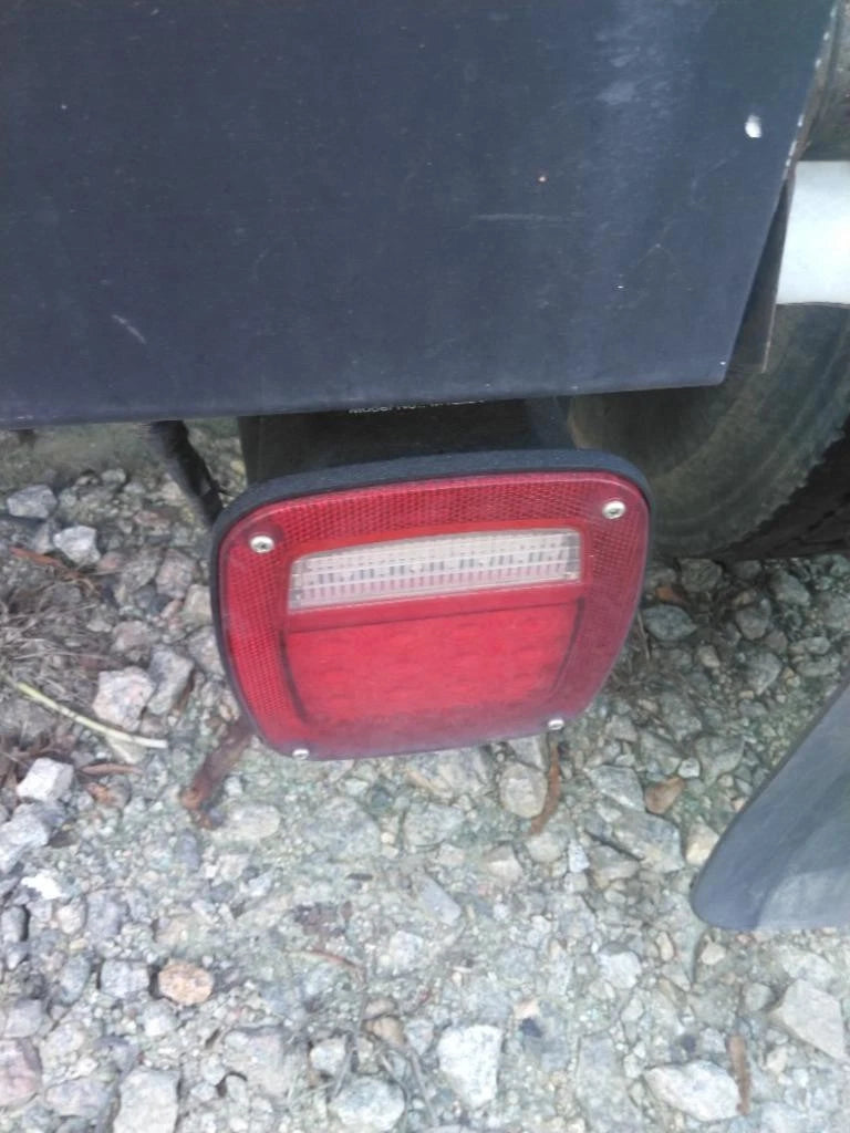 Tail Light for Peterbilt 579 (2016)