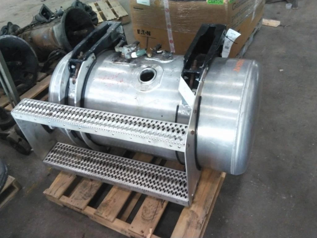 Fuel Tank Left for Peterbilt 579 (2012–2022)