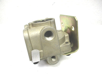Haldex Air Brake Relay Valve for KN28071 (4.6 PSI Crack Pressure, 1/2" Ports)