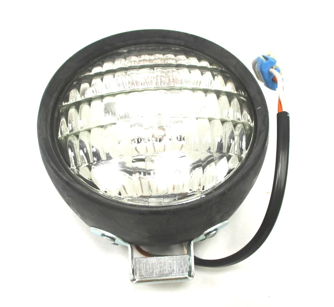 Flood Work Light for International 7600, 4400 (OEM 3542334C1)