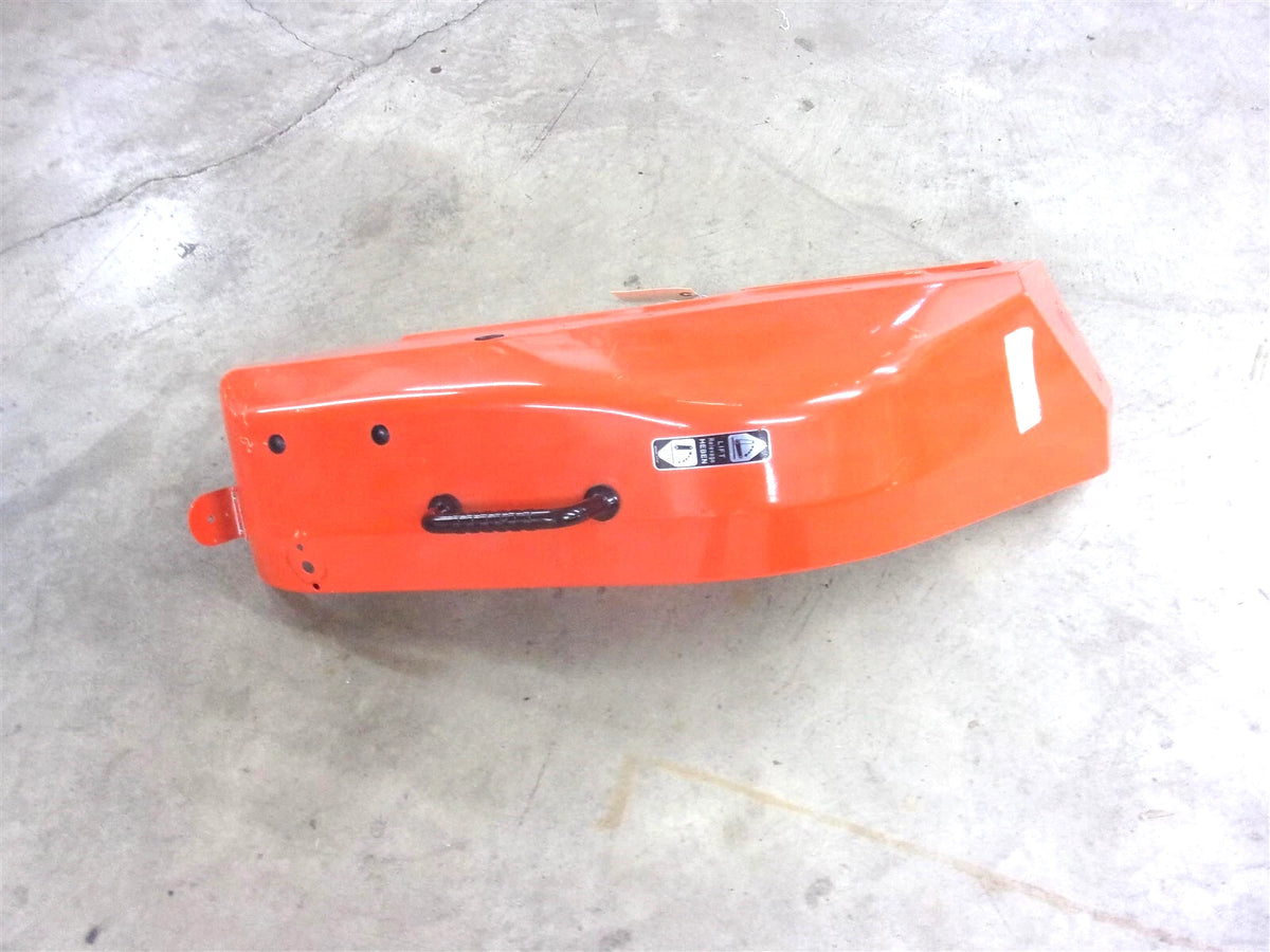 RH Fender for Kubota B1550D B1750D B5200D (66416-52728)