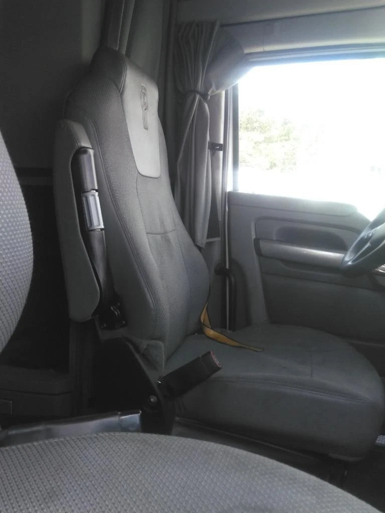 Front Seat for Kenworth T680 (2019)