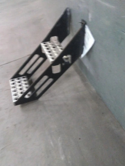 Frame Step for Volvo VNL (2016)