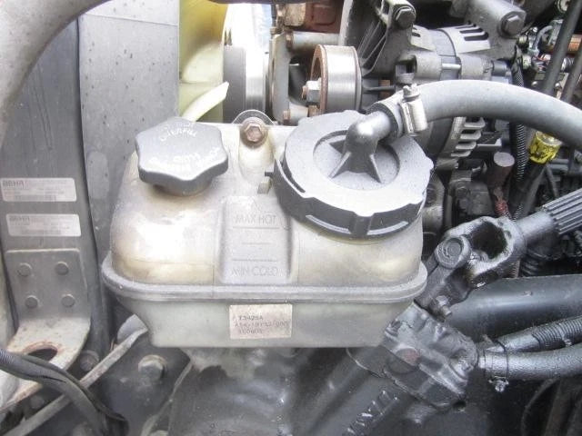 Power Steering Reservoir for Freightliner M2 112 (2005) A14-19133-000