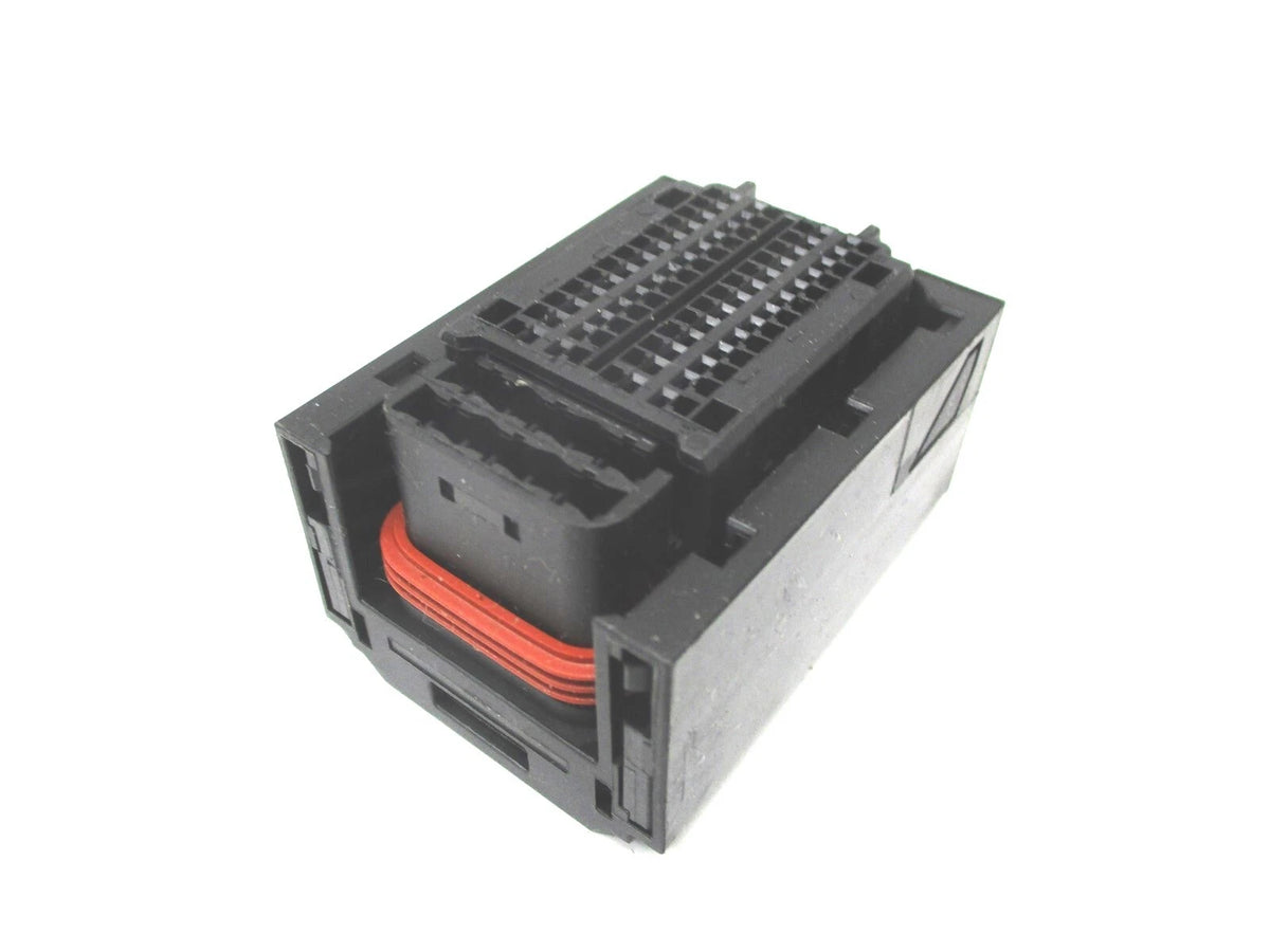 Body Connector for International (6113125C1)
