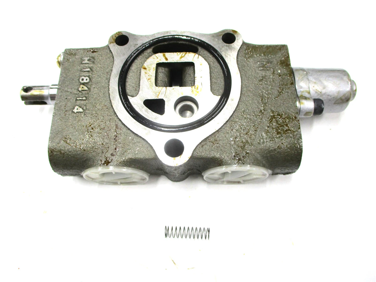 Plunger Section Valve for Kubota KH170L KH28L Excavator (OEM 68271-61850)