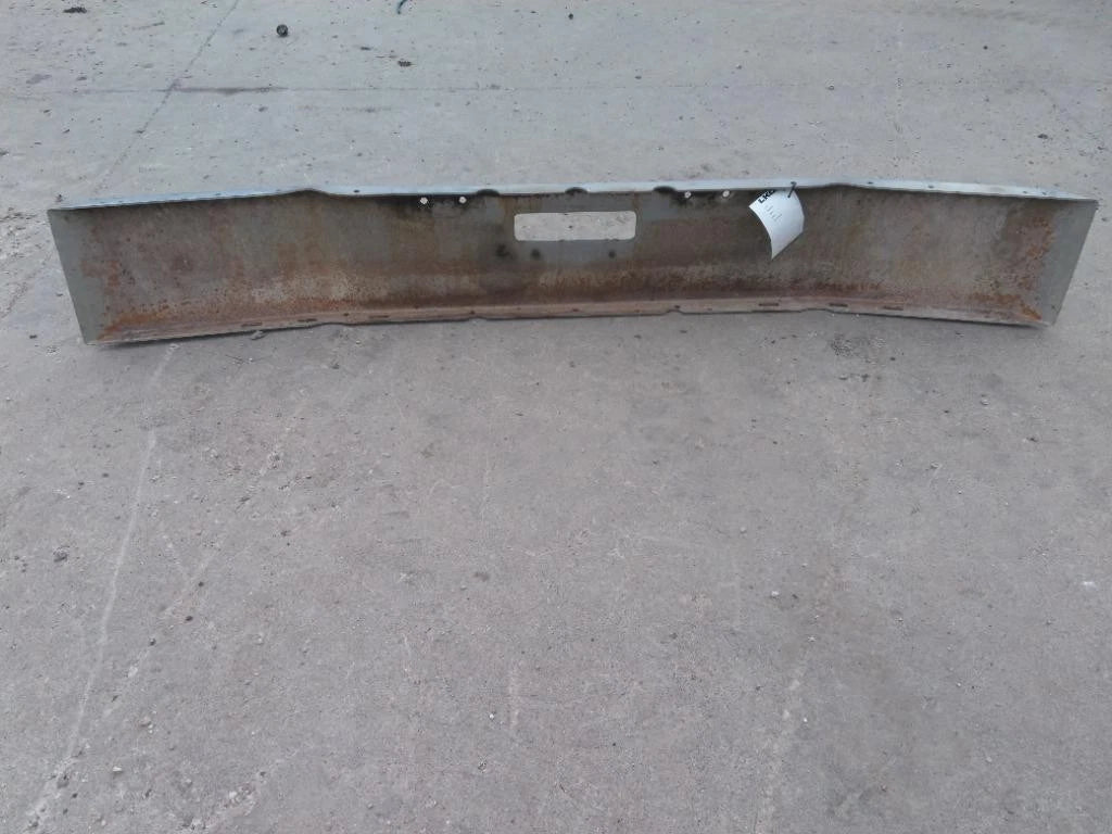 Bumper for Freightliner FLD120 (1989–2003)