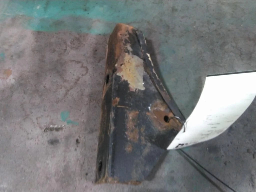 Fuel Tank Bracket for Kenworth T680 (2014)