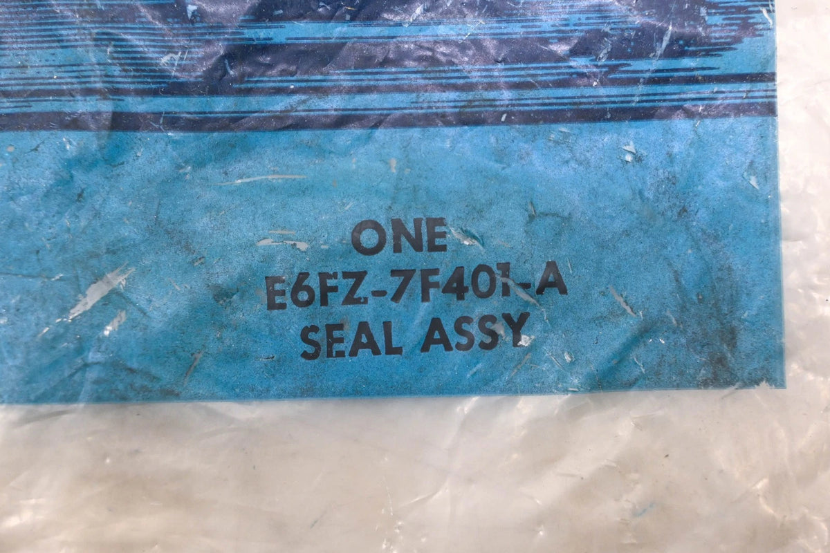 Impeller Hub Seal for Ford (E6FZ-7F401-A)