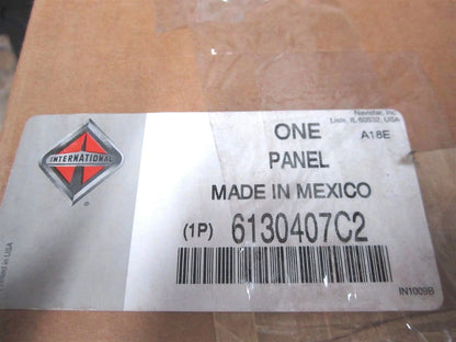 RH Rear Upper Bunk Trim Panel for International (6130407C2, 3130407C1)