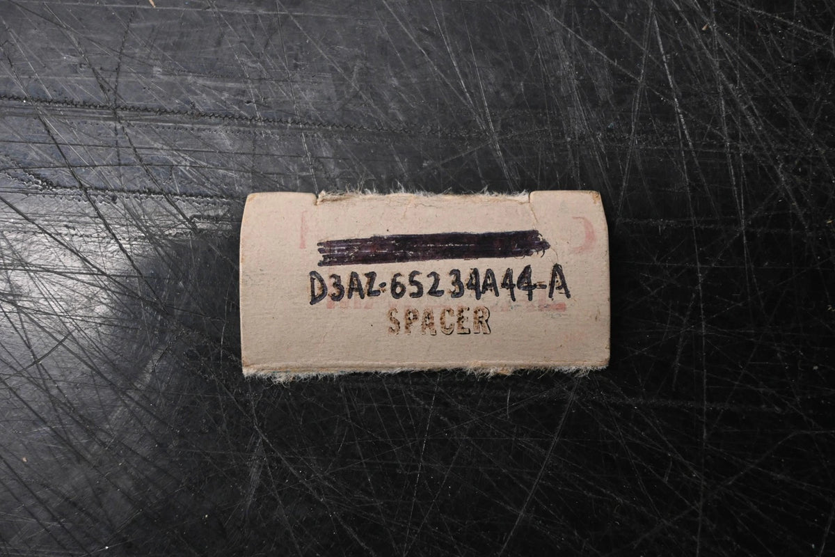 OEM Spacer D3AZ-65234A44-A for Ford