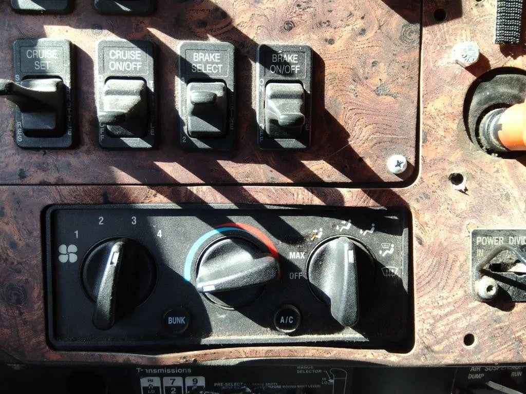 Temperature Control for International 9900I (2000)