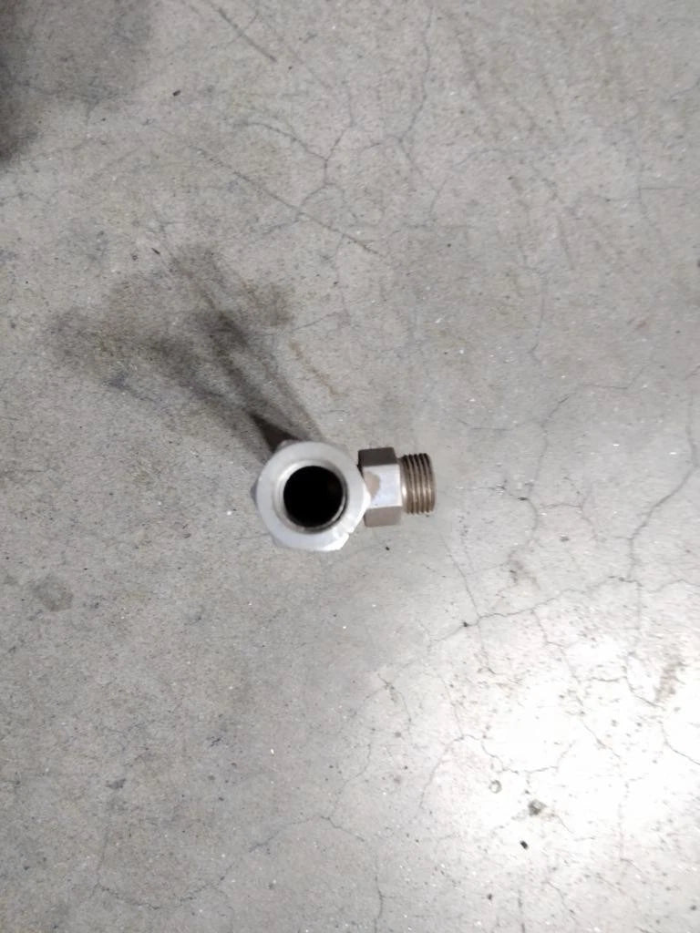 Vent Connection for Cummins N14 (3052525)