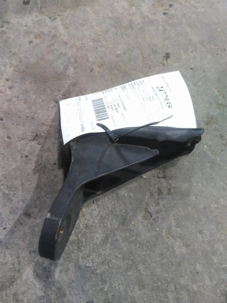 Fairing Bracket for Freightliner Cascadia 125 (2013)