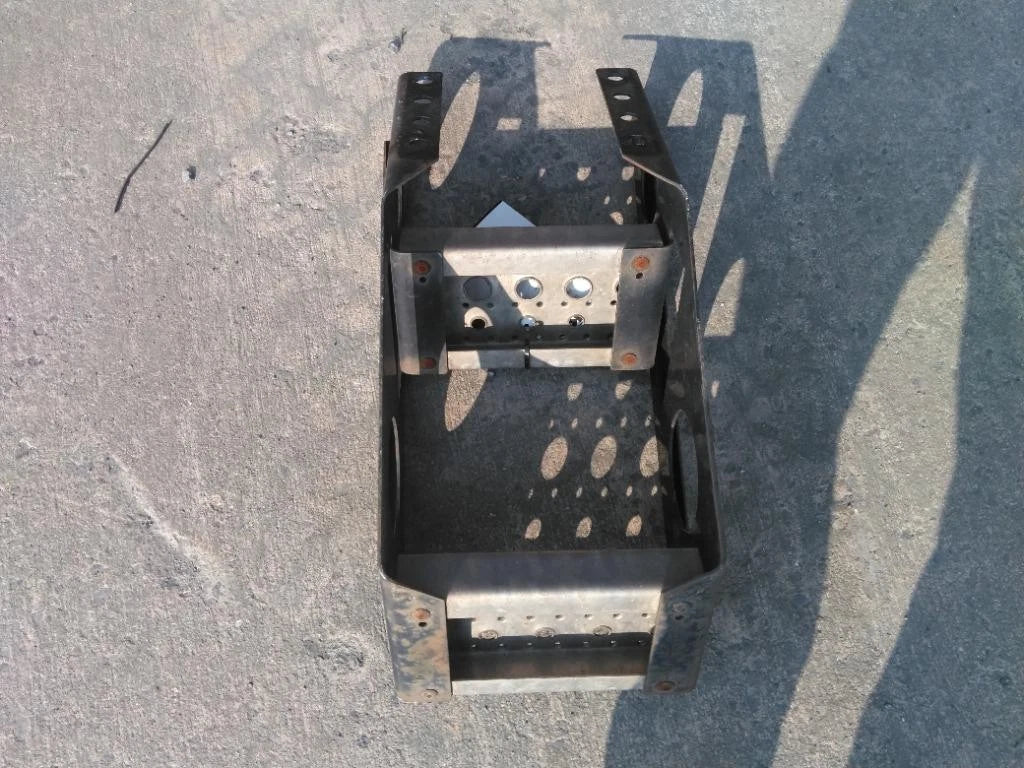 Frame Step for Freightliner Cascadia 125 (2015)