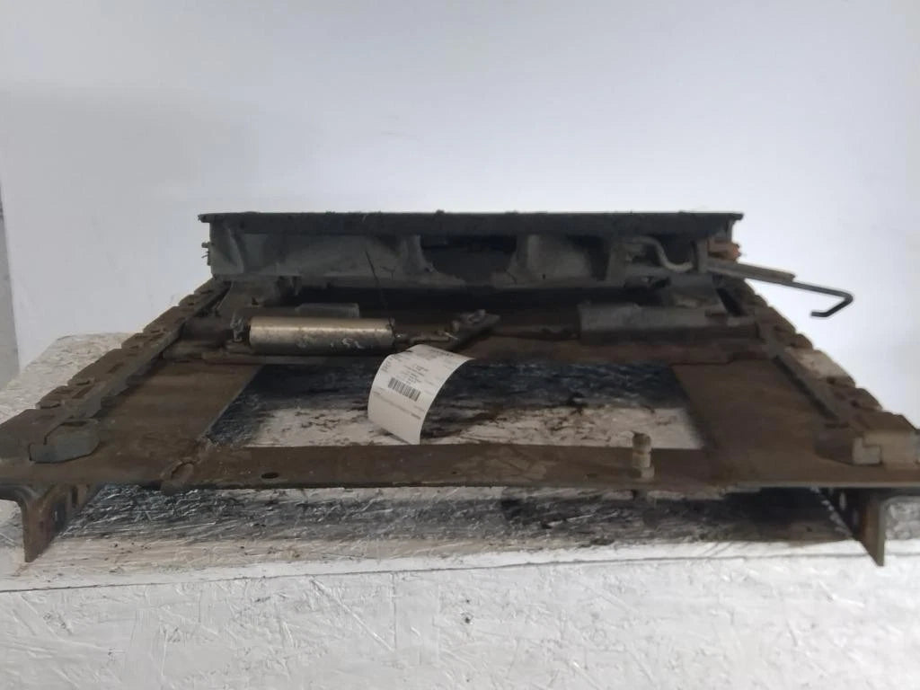 Fifth Wheel Air Slide for Holland (2005)