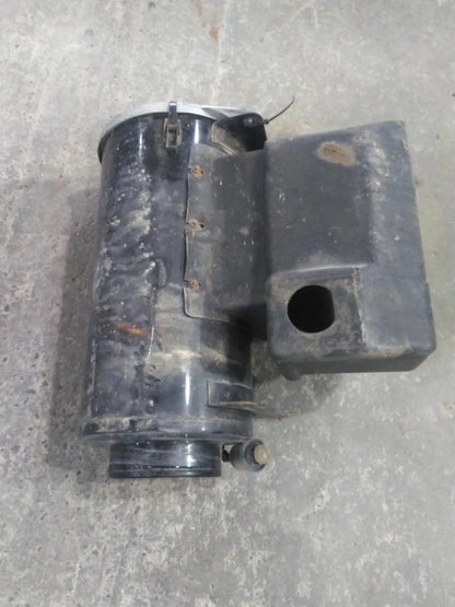 Air Cleaner for Freightliner FLD120 (2000)