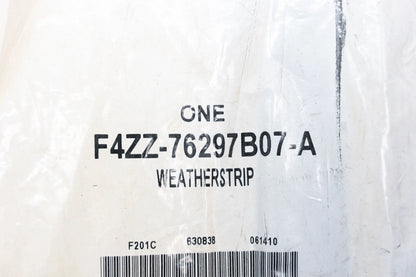Right Side Quarter Panel Weatherstrip for Ford (F4ZZ-76297B06-A)