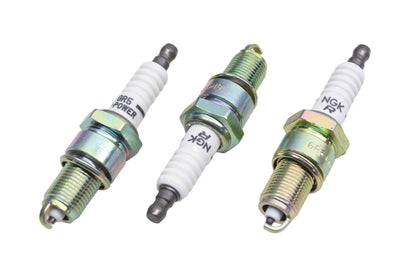 3X NGK GR5 V-Power Spark Plugs for (NOS)