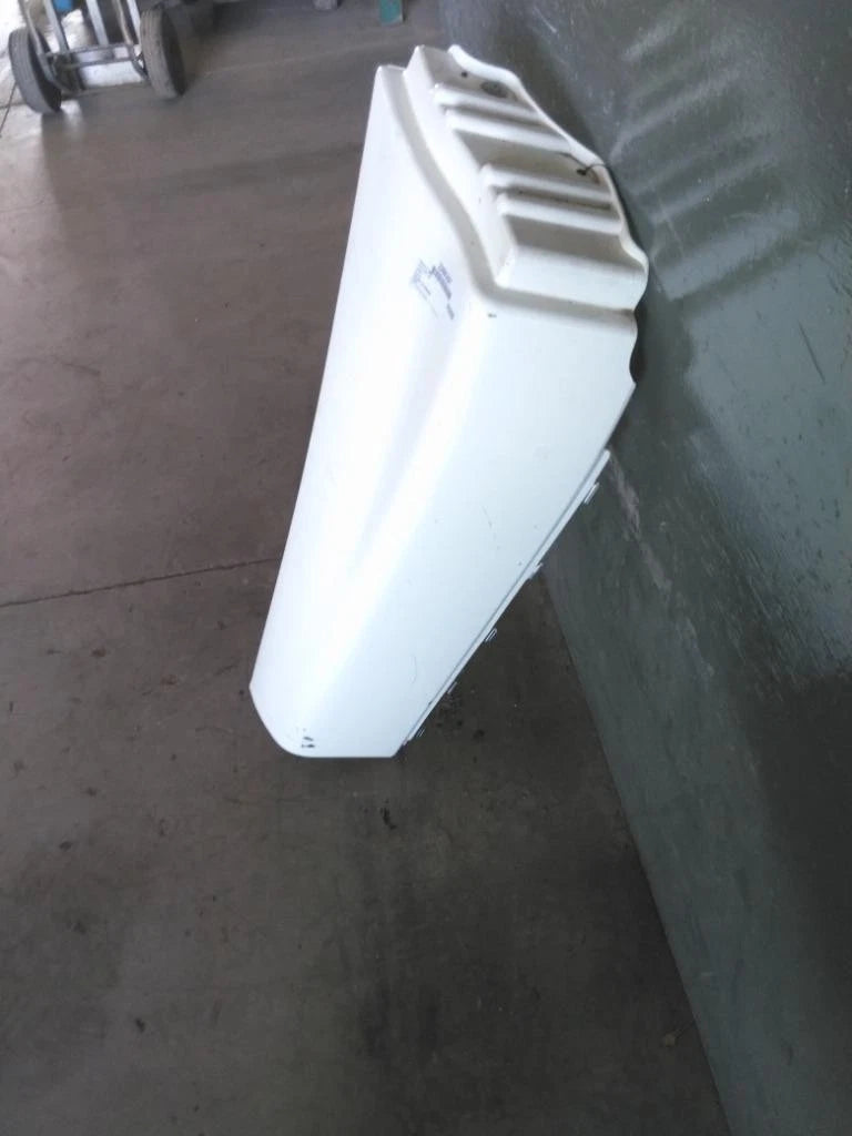 Fender Extension Left for Freightliner Cascadia 125 (2015)