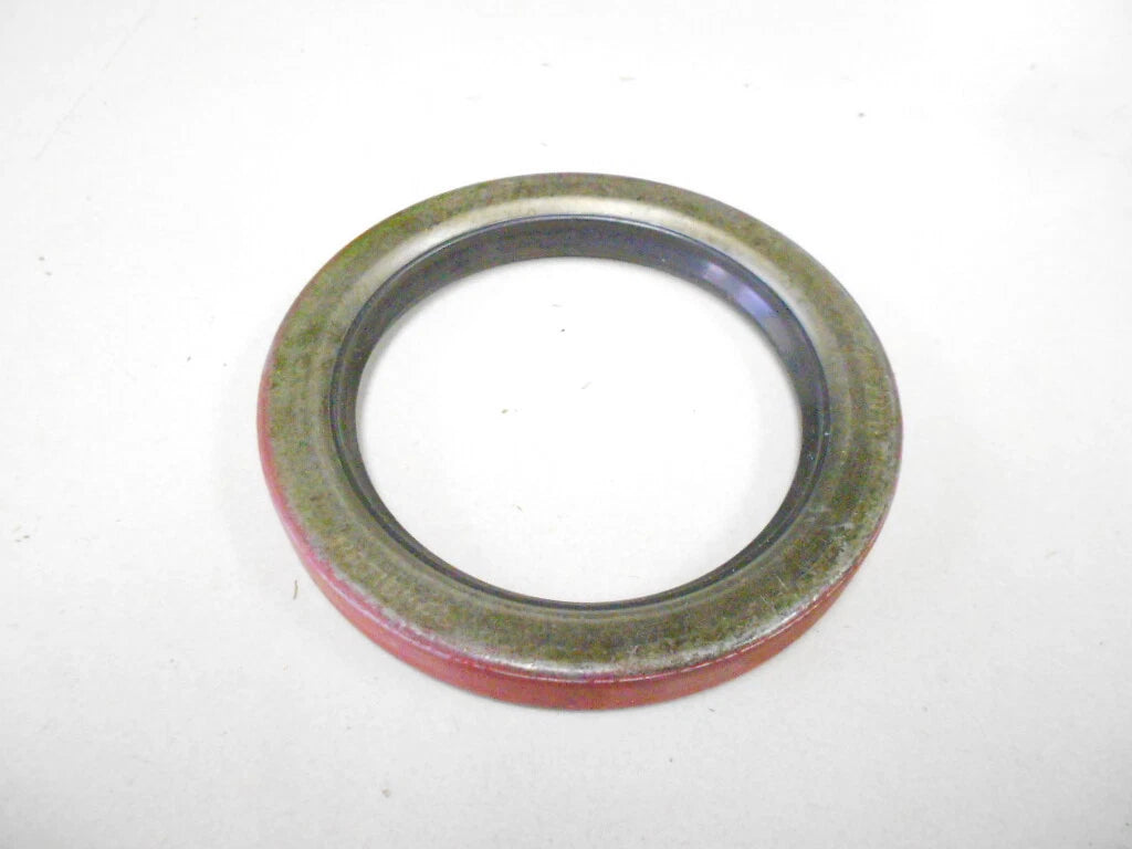 Inner Wheel Oil Seal for International (OEM 441260C91, National 455355)