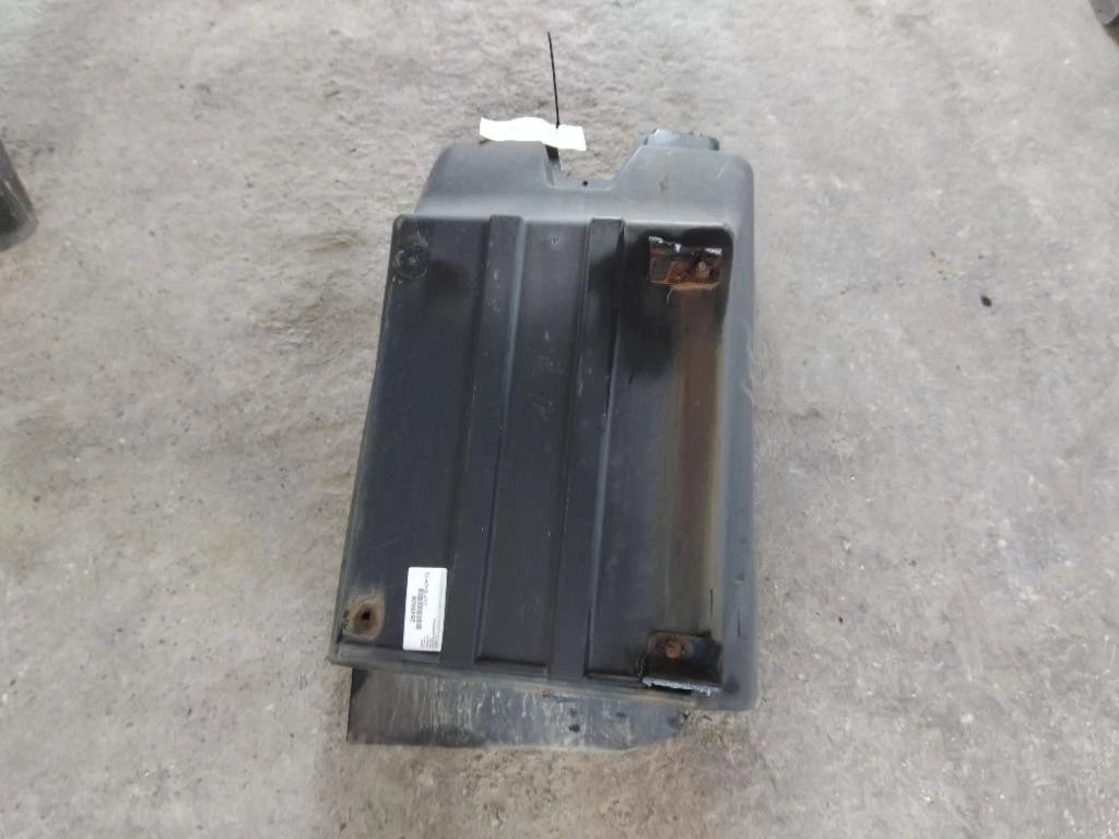 Fender Extension for Mack CXU613 (2014) Right, MN