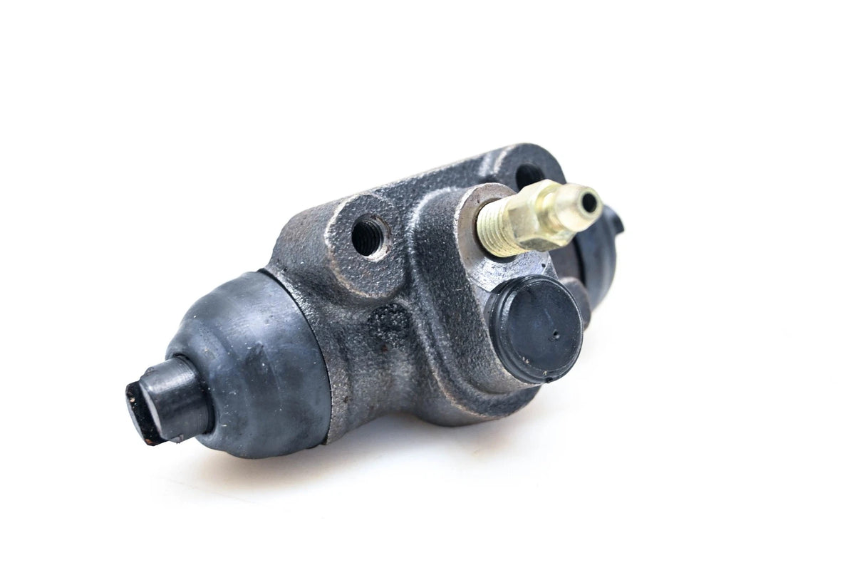 Brake Cylinder for Parts Master WC116386 (NOS)