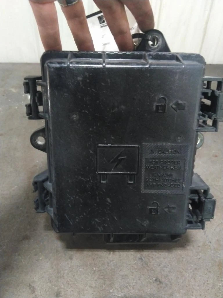 Fuse Box for Mack Anthem (2019) - Replaces 2312202802
