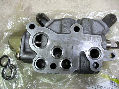 8Q7152 Hydraulic Section Valve for Caterpillar Mitsubishi Forklift
