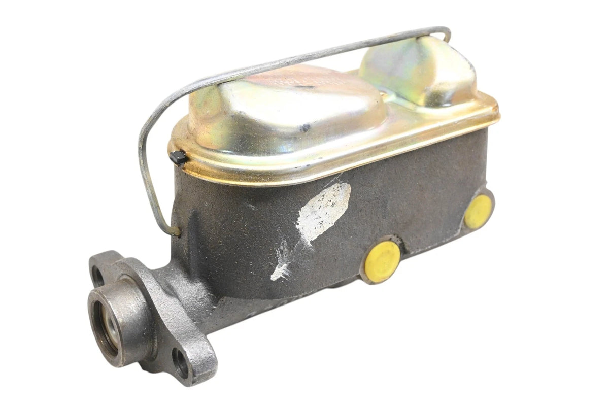 Brake Master Cylinder Assembly for EIS E77002, F80903 (NOS)