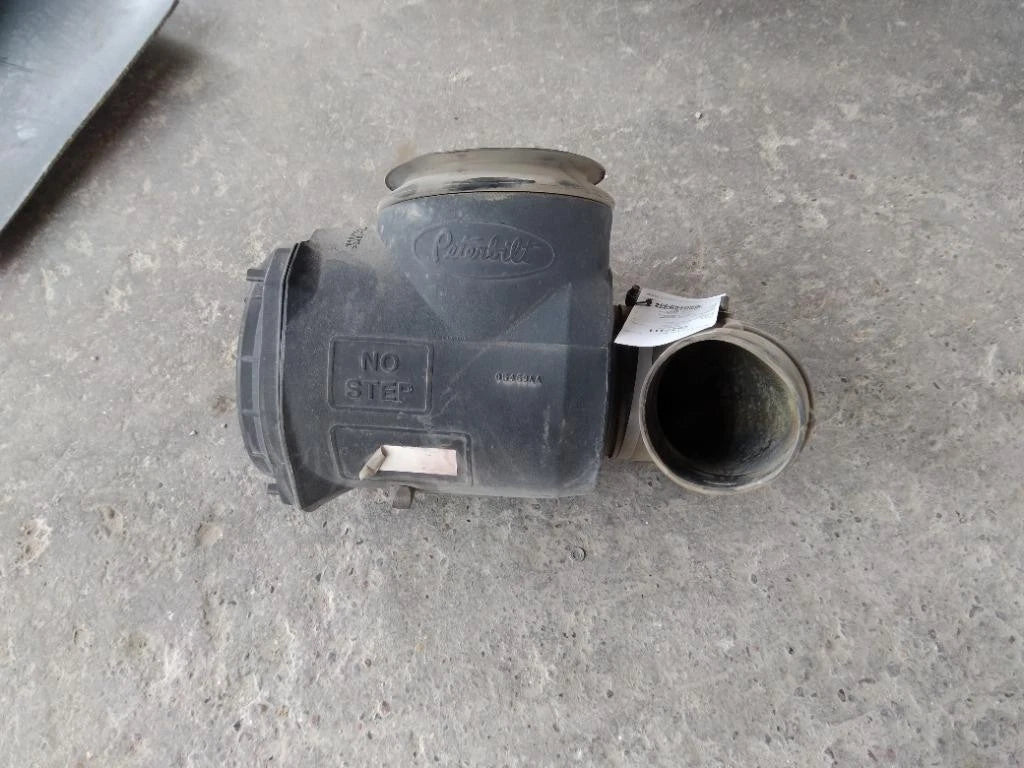 Air Cleaner for Peterbilt 387 (2010) - Replaces 05469AA