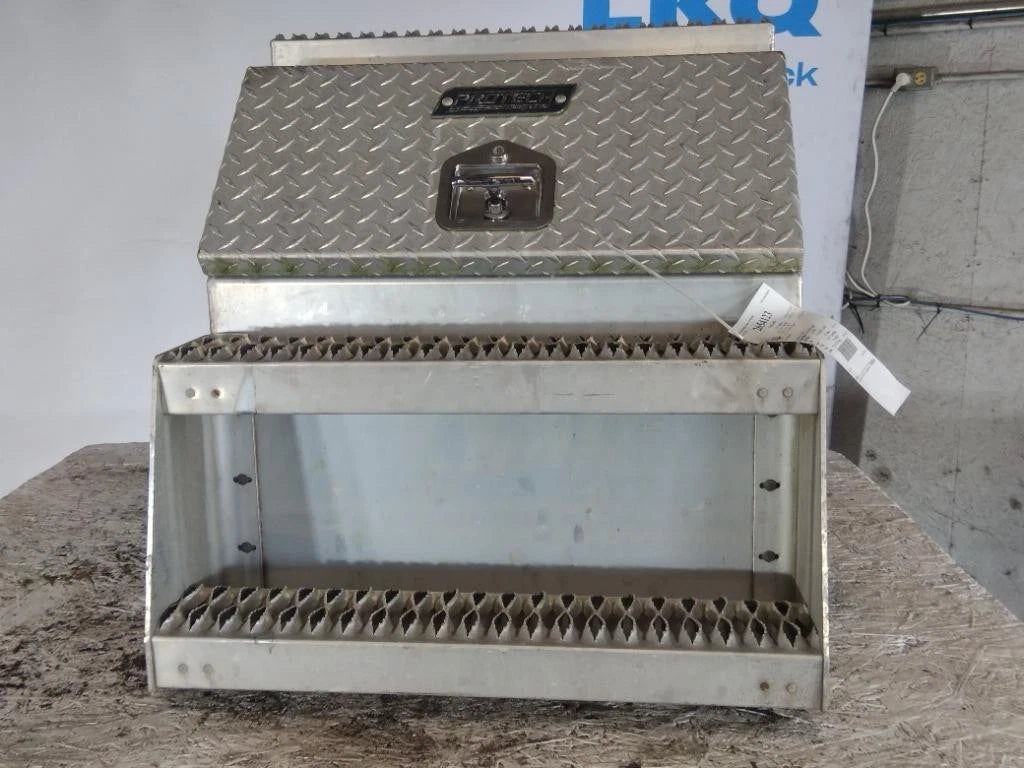 Tool Box for Freightliner Cascadia 126 (2020)