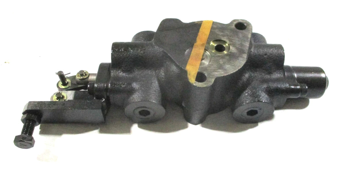 Control Valve for Kubota L305F L345F L305DT L345DT (35340-99420)