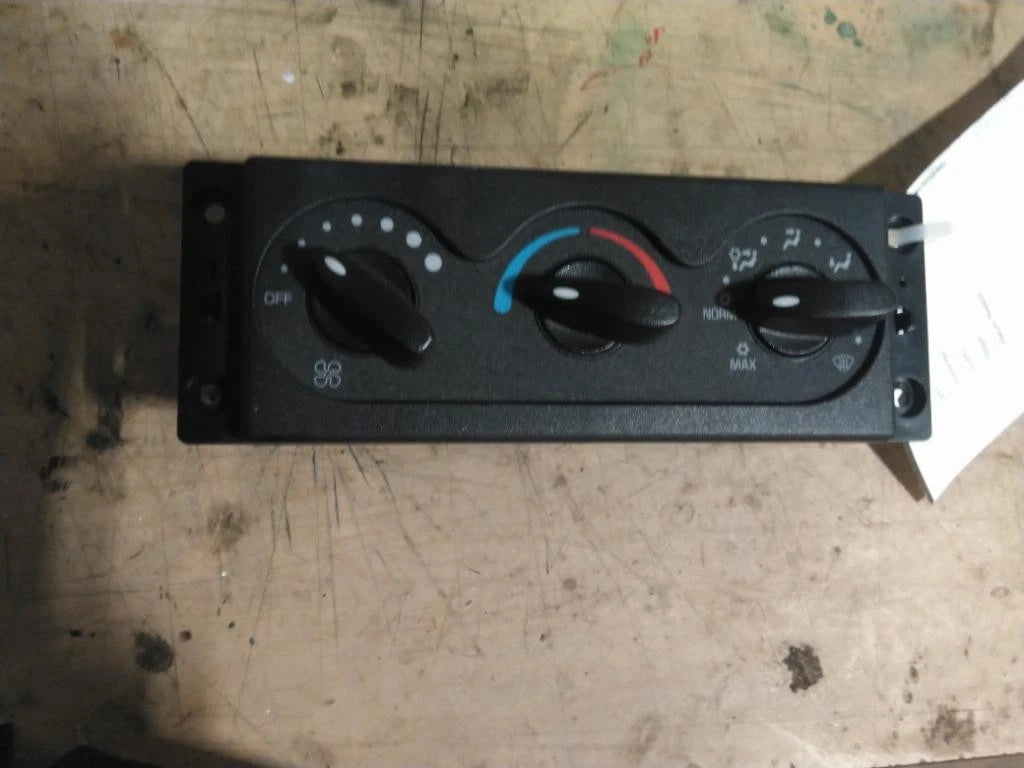 Temperature Control for International 4300 (2019) - Replaces 3827580C1