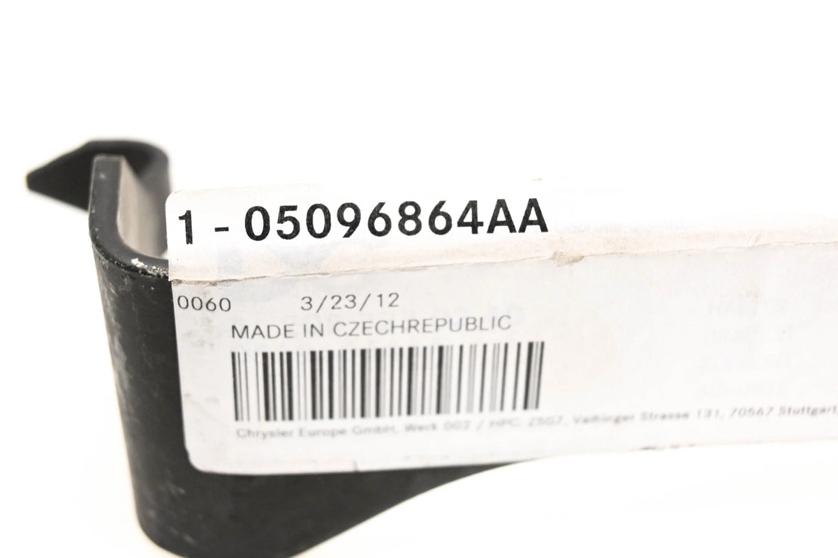 Front Sway Bar Bracket for Mopar (05096864AA, 5096864AA)